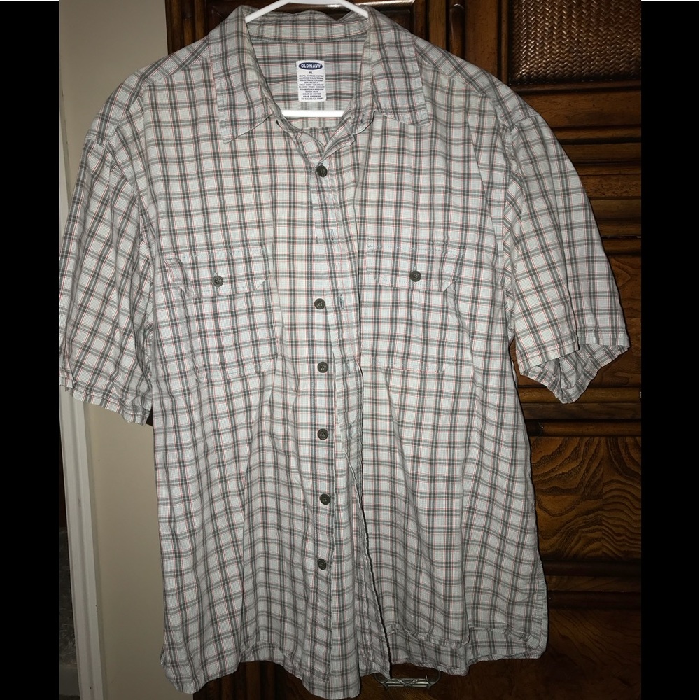 Old Navy short sleeve shirt